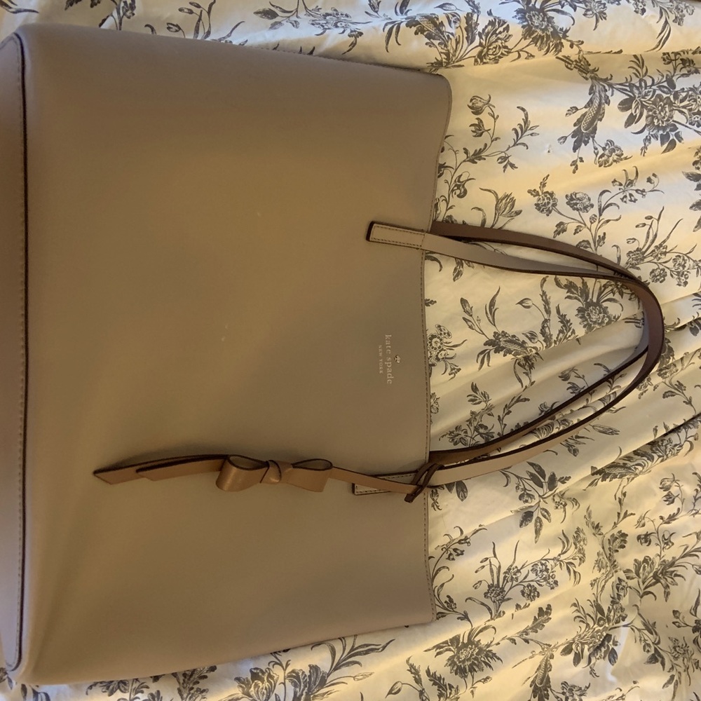 Kate Spade ♠️ tote bag!